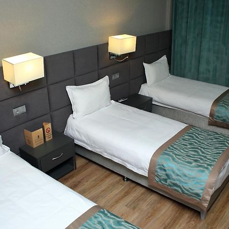 Golden Hotel Bishkek Bagian luar foto