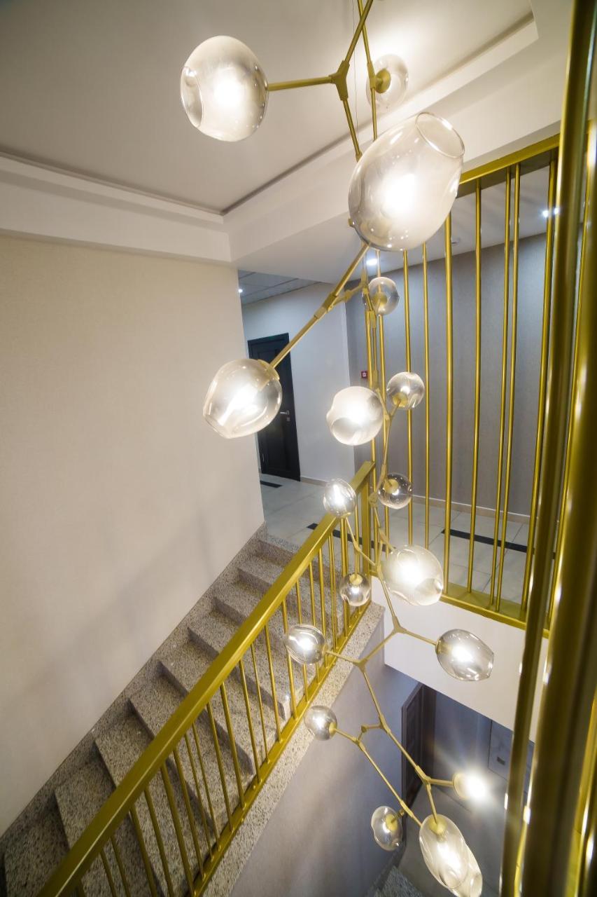 Golden Hotel Bishkek Bagian luar foto